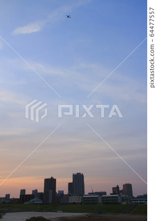 羽田機場，南部中央飛行路線（崎玉縣河口市，荒川區） 64477557