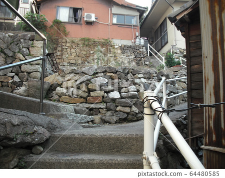 Shimokakarijima Stairs Alley 1 64480585