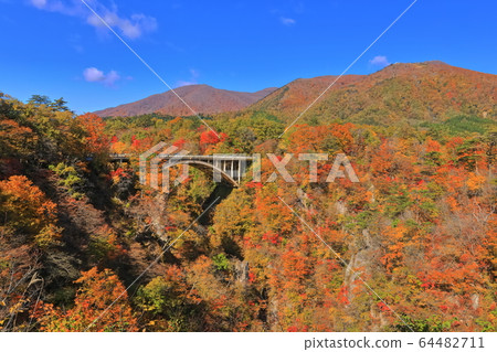 [Miyagi] Ohfukasawa Bridge in Narukokyo 64482711