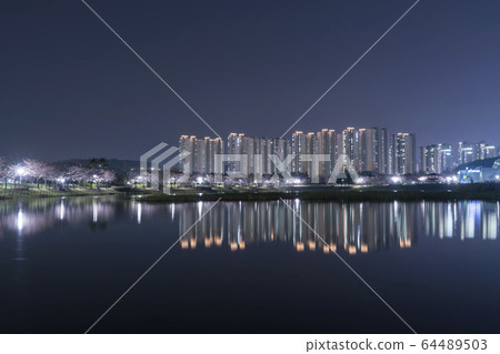 京畿道安山市畫廊水庫 64489503