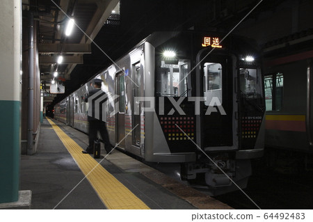 GV-E400 series arrived at Niitsu station 64492483