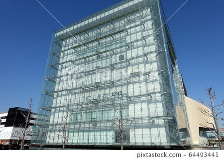 Kobe People and Disaster Prevention Future Center 64493441