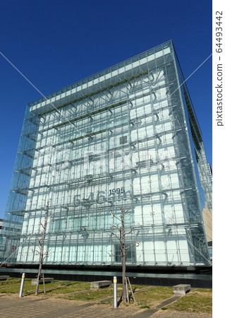 Kobe People and Disaster Prevention Future Center 64493442