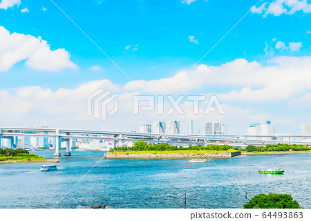白天的彩虹橋,動漫風格 白天的彩虹橋,動漫風格 64493863