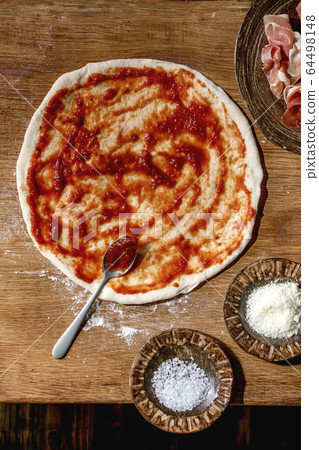 Dough for pizza 64498148