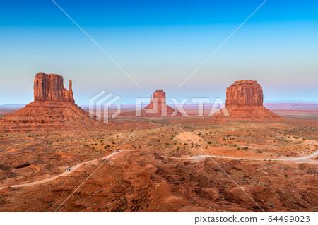 Monument Valley, Arizona, USA 64499023