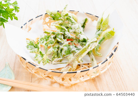 Tempura of wild plant Tempura of wild plant 64503440