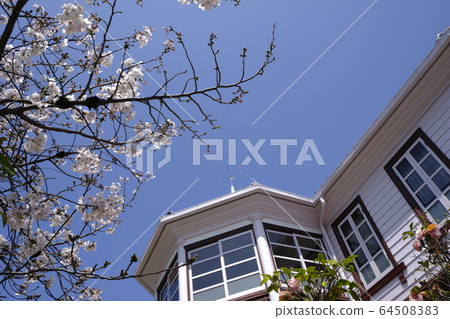 西宮今津六國堂的西洋建築學校 西宮今津六國堂的西洋建築學校 64508383