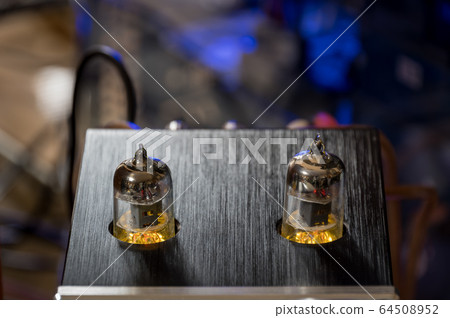 Vacuum tube 64508952