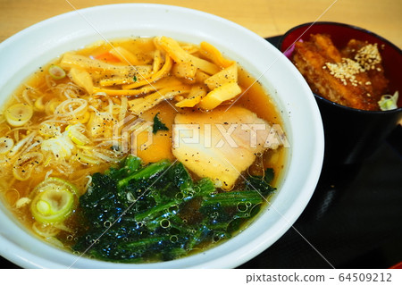 Kitakata ramen and mini sauce katsudon Kitakata ramen and mini sauce katsudon 64509212