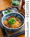 Rice noodles with spicy pork sauce (Nam ngiao) 64510091