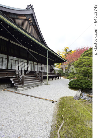 京都大宮皇宮Ochumi門和南花園 京都大宮皇宮Ochumi門和南花園 64512748