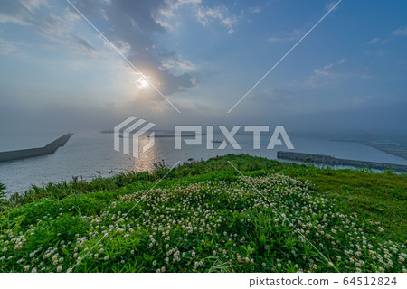 Scenery of Hokkaido (wone motochasi trace) 64512824