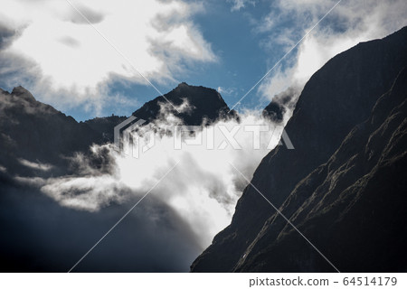 Fiordland National Park｜South Island of New Zealand｜Fiordland｜New Zealand 64514179