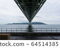 從神戶市看淡路島和明石海峽大橋 64514385