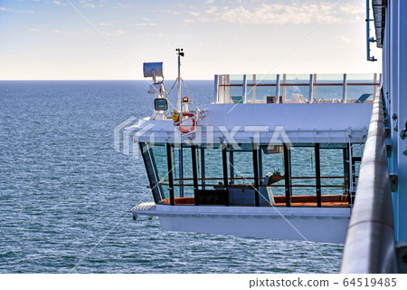 Bridge of a cruise ship Bridge of a cruise ship 64519485