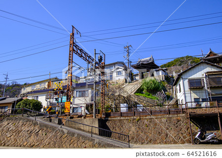 廣島/尾道/寶道寺的石階和大門 64521616