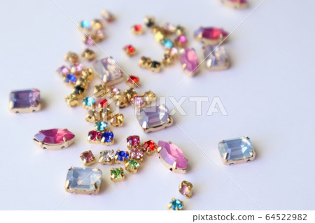 Rhinestone 64522982