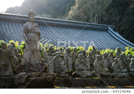Hiroshima Butsuji Temple Ishibutsu 64524646