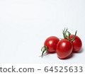3 small tomatoes 64525633