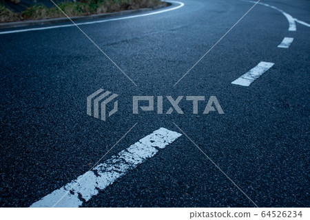 一條路 一條路 64526234