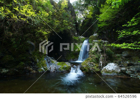 Koshinogawa Falls, Kozagawa Town, Higashimuro District, Wakayama Prefecture Koshinogawa Falls, Kozagawa Town, Higashimuro District, Wakayama Prefecture 64526596