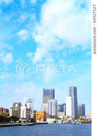 Yokohama city view 64527527
