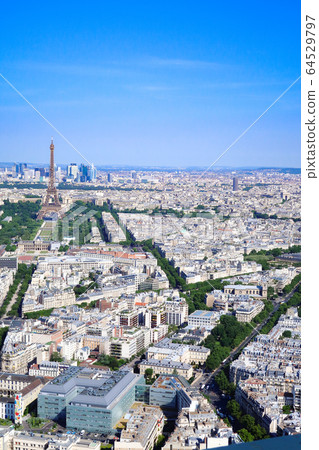 Paris cityscape, Eiffel Tower, France Paris cityscape, Eiffel Tower, France 64529797