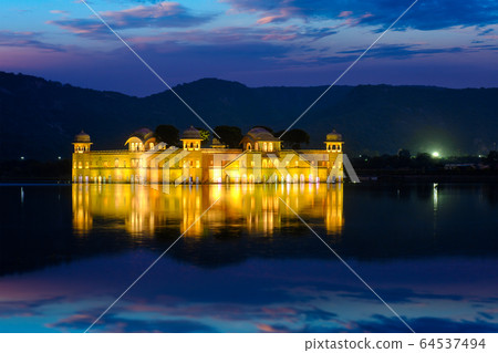 Jal Mahal Water Palace. Jaipur, Rajasthan, India Jal Mahal Water Palace. Jaipur, Rajasthan, India 64537494