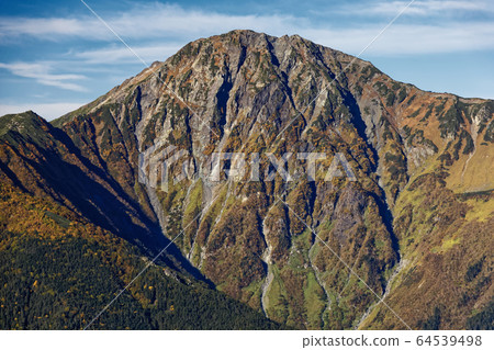 Kita-dake of autumnal leaves seen from Mt. Phoenix and Mt. 64539498
