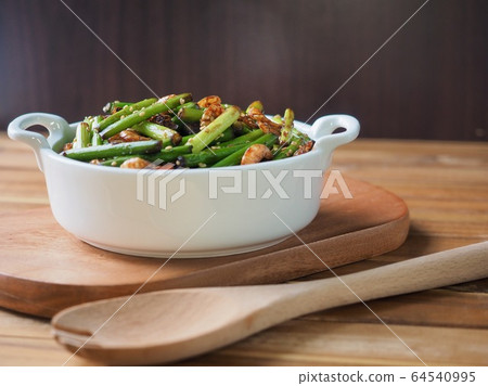 Korean food garlic chop shrimp fried Korean food garlic chop shrimp fried 64540995