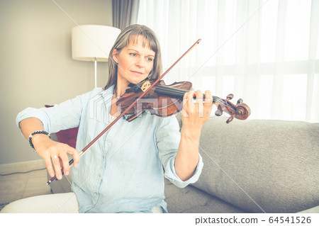 Woman with a violin Woman with a violin 64541526