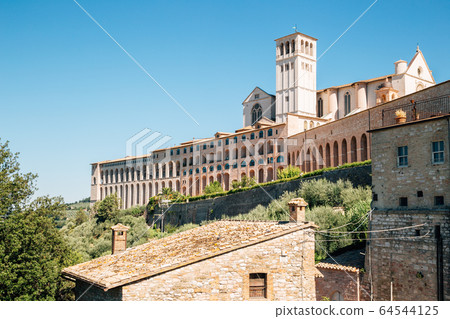 Basilica di San Francesco, historical architecture in Assisi, Italy Basilica di San Francesco, historical architecture in Assisi, Italy 64544125