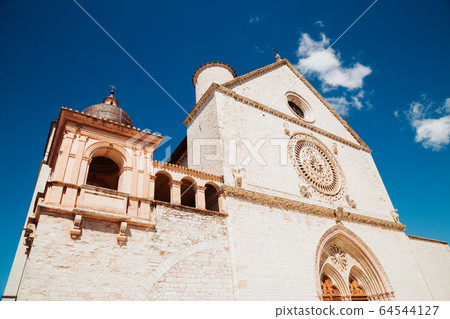 Basilica di San Francesco, historical architecture in Assisi, Italy Basilica di San Francesco, historical architecture in Assisi, Italy 64544127