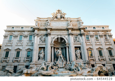 Trevi Fountain in Rome, Italy Trevi Fountain in Rome, Italy 64544519