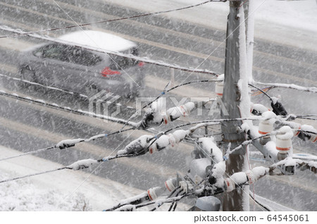 Snow on power lines Snowfall on plains b-1 64545061