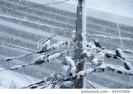 Snow on power lines Snowfall on plains c-3 Cold color Snow on power lines Snowfall on plains c-3 Cold color 64545066