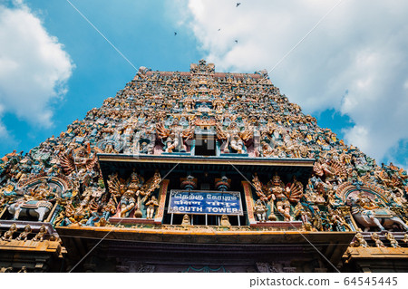 Meenakshi Amman Temple in Madurai, India Meenakshi Amman Temple in Madurai, India 64545445