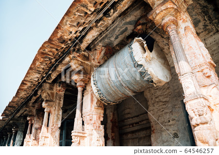 Old drum at Sri Virupaksha temple in Hampi, India 64546257