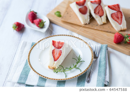 Fruit sandwich strawberry 64547588