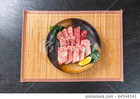 Japanese style luxury grilled beef Japanese style luxury grilled beef 64548341