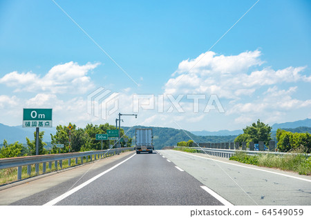 Mie Prefecture Ise Expressway running truck Mie Prefecture Ise Expressway running truck 64549059