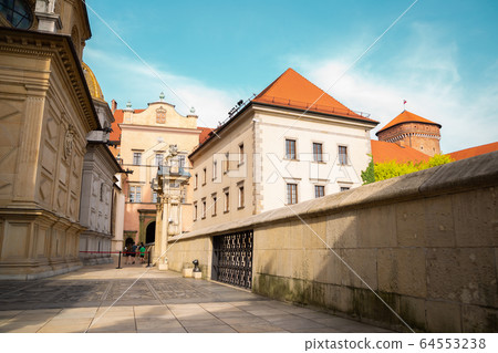 Wawel castle in Krakow, Poland 64553238