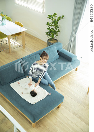 Mom and baby 64553580