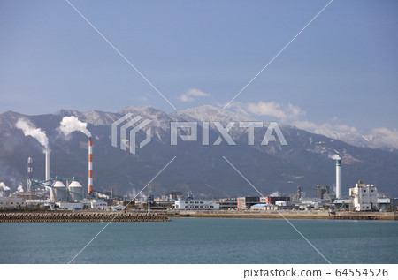 Town of paper seen from the Kawanoe port side Kawanoe and Iyo Mishima factory group 64554526