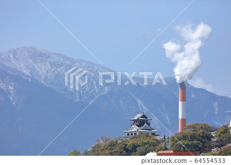 Looking at Kawanoe Castle in spring from northeast to southwest 64554533