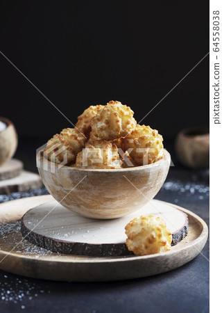 Traditional italian cookies with coconut 64558038