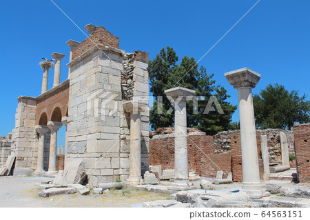 Ruins of st. Johns Basilica at Ayasuluk Hill in Selcuk, Turkey 64563151