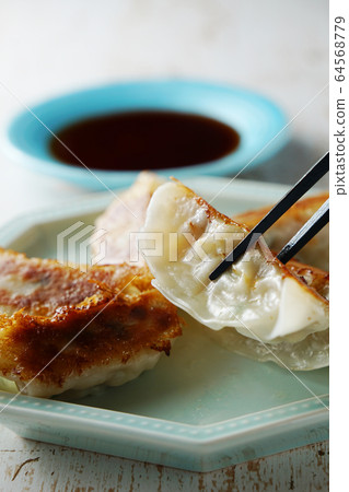 Gyoza Gyoza 64568779