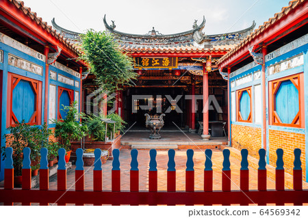 Kinmen Hall temple in Lukang, Taiwan Kinmen Hall temple in Lukang, Taiwan 64569342